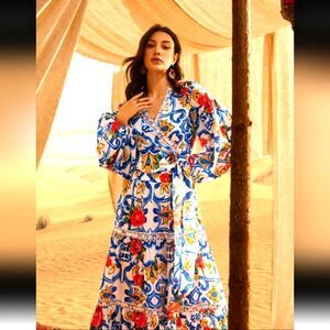 Floral Blue and White Wrap Top XL